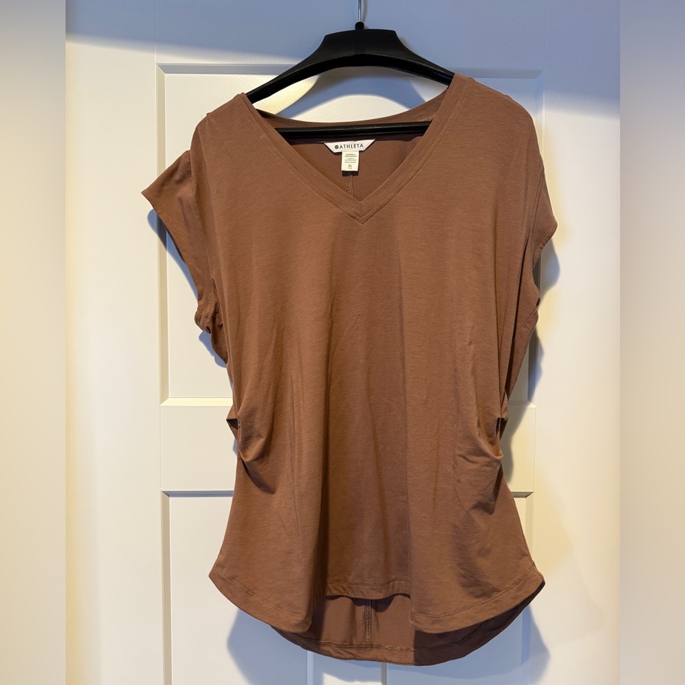 Athleta With Ease Cinch T shirt. Pyrite color